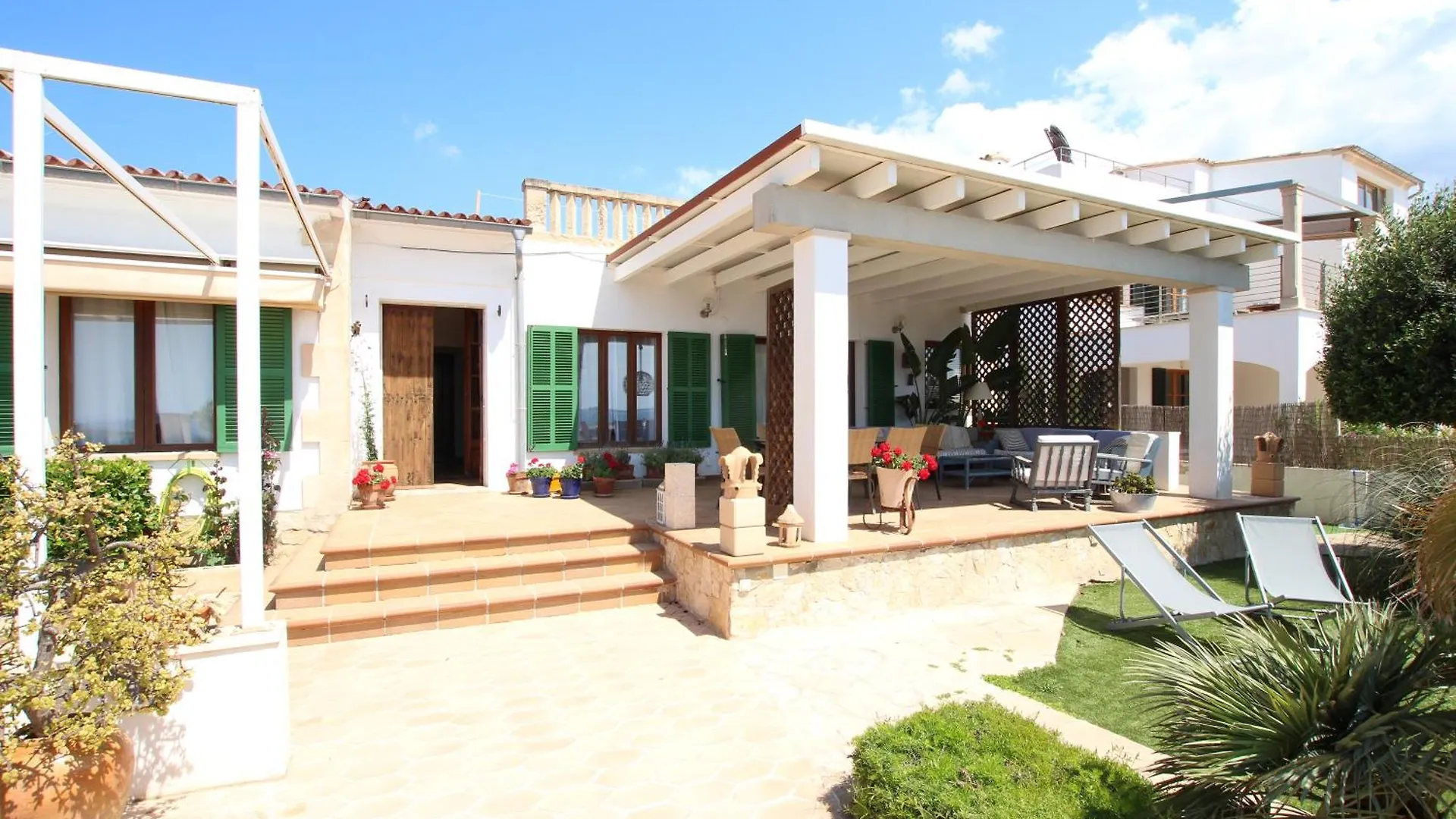 Amazing Seafront House Villa Sa Rapita 0*,